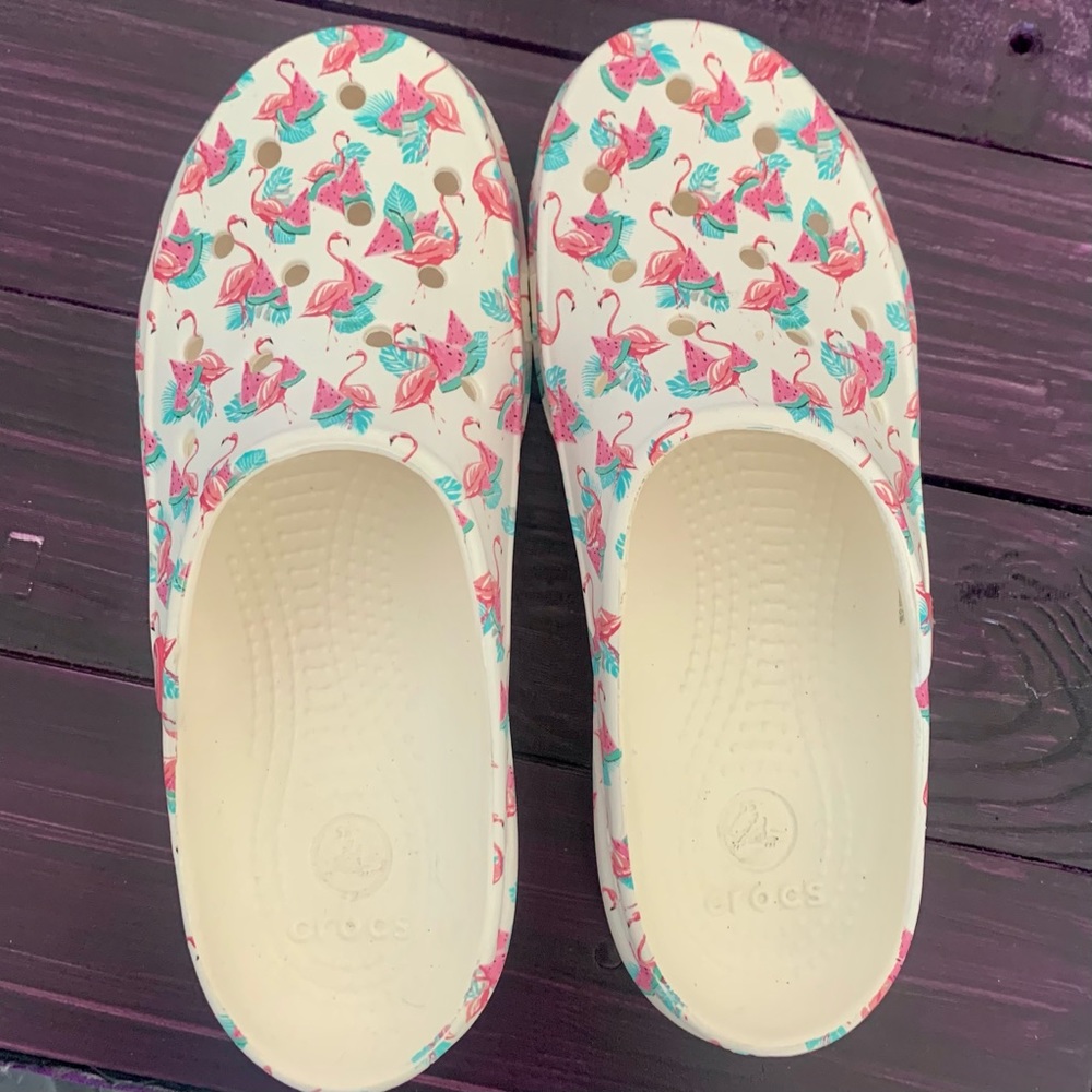 Crocs Pink Flamingo Slip on Clogs! Size 5W - Picture 2 of 6